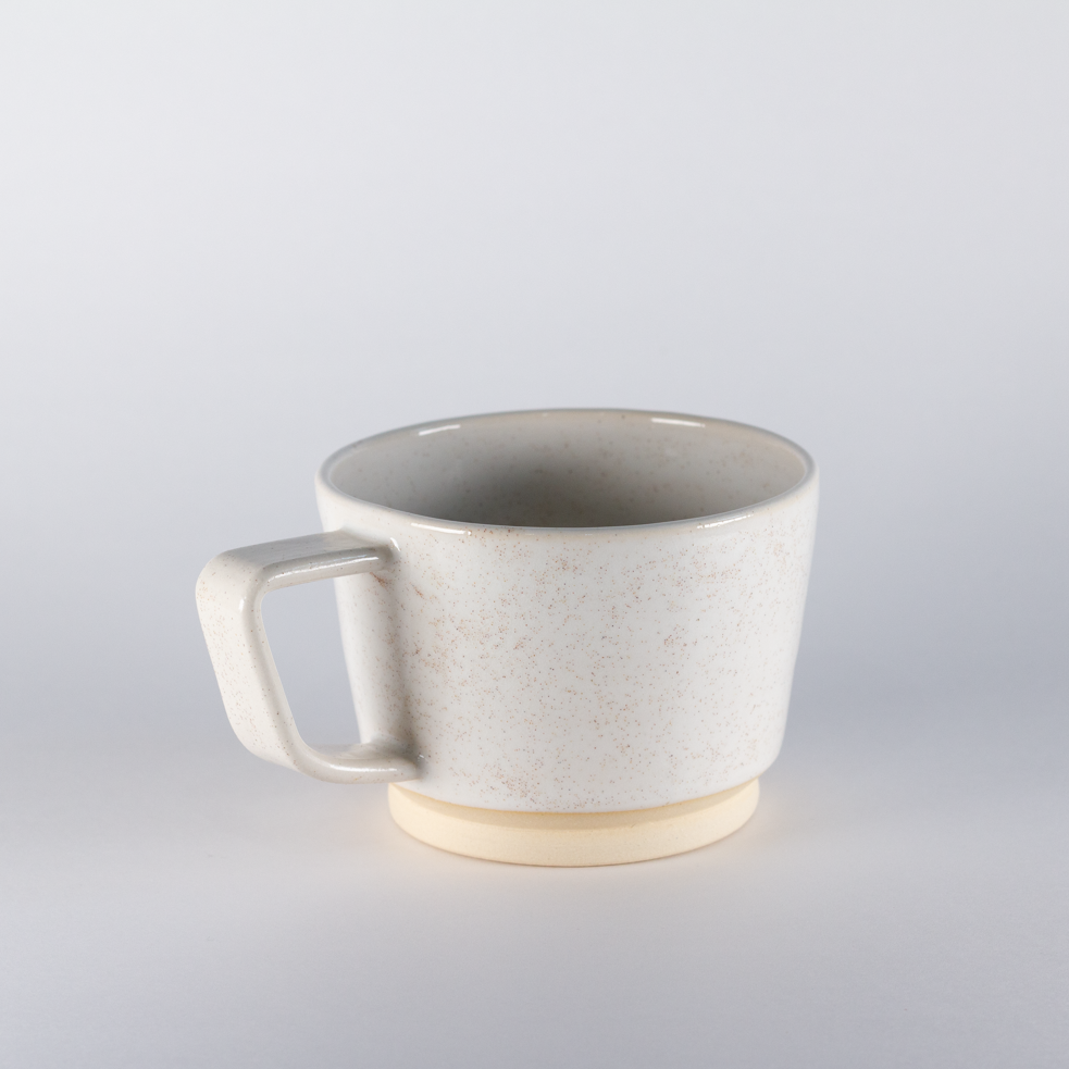 Plains Mug, White with Specs