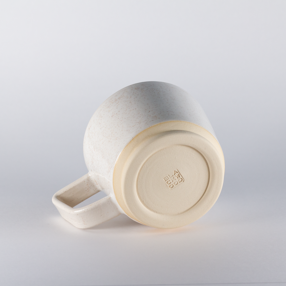 Plains Mug, White with Specs